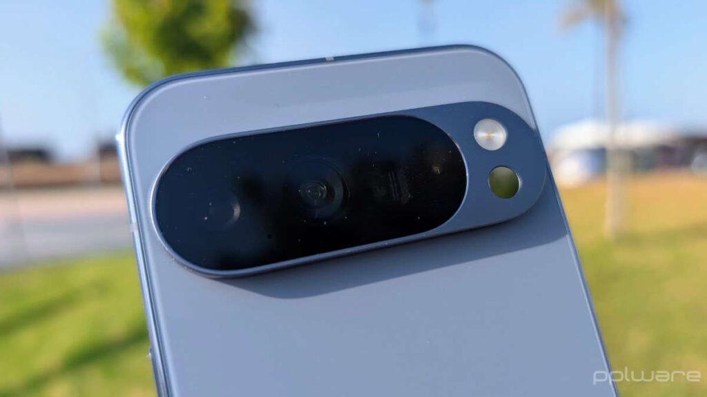Pixel 10 Pro XL Google smartphone IA