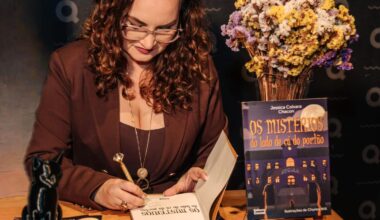 Professora e escritora Jessica Colvara autografa seu novo livro