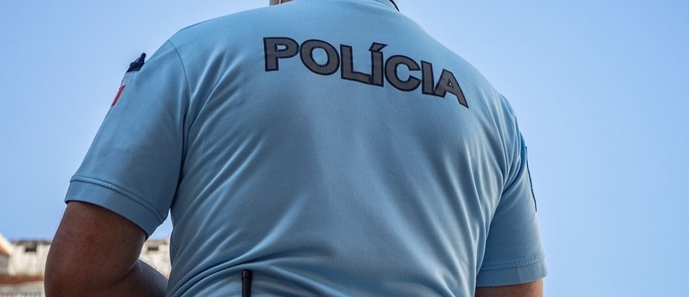 Mordem e dão empurrões a agentes da PSP em Coimbra – Notícias de Coimbra