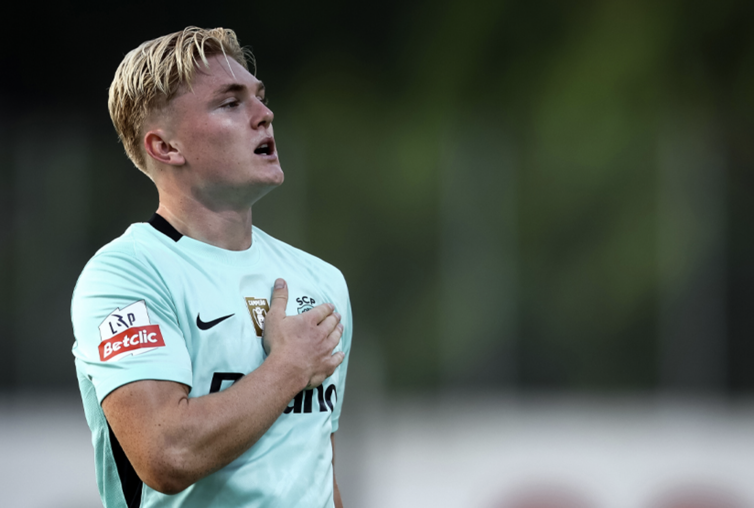 "Harder? Fiquei surpreendido, o Milan passou de Hojlund para Vlahovic..."