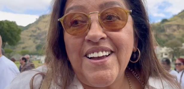 Regina Casé se despede e elogia carreira de Arlindo Cruz em cortejo