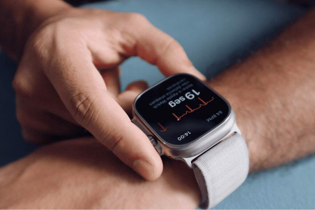 Detector de arritmia, infarto, saturação de oxigênio: nova geração de smartwatches revoluciona os cuidados com a saúde