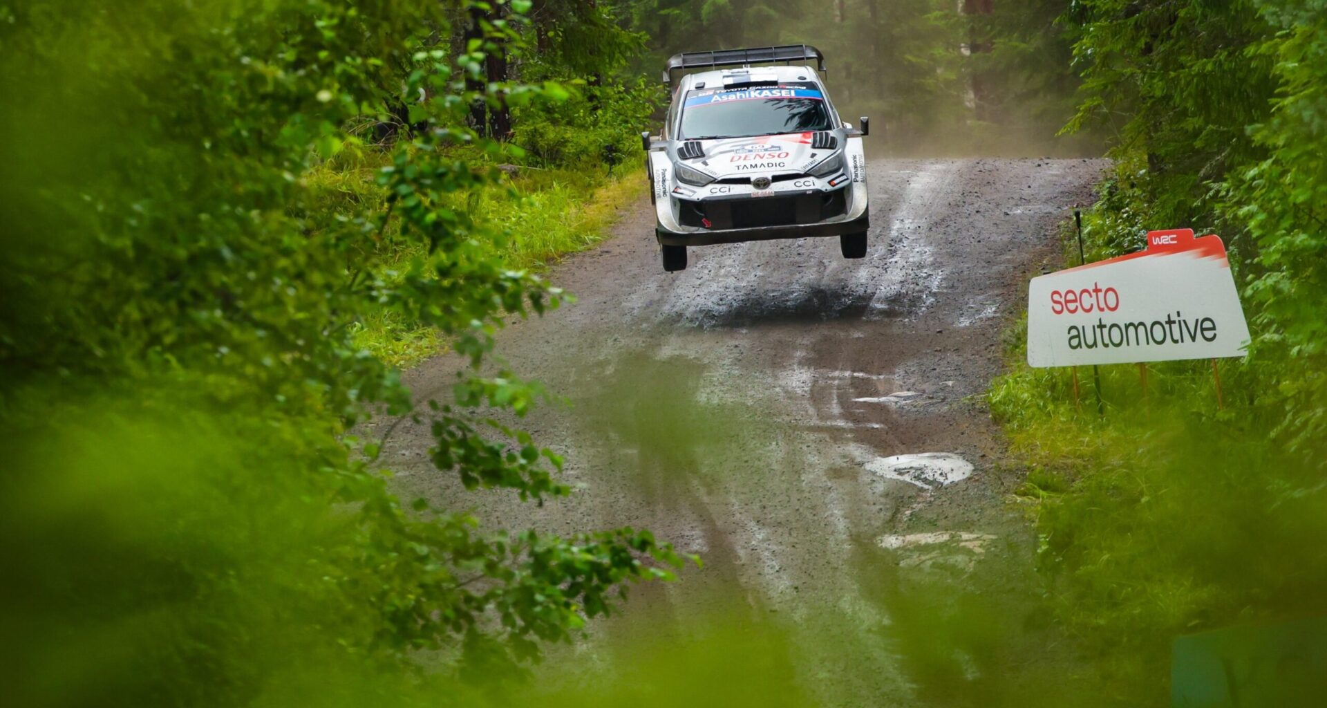 WRC, Rali da Finlândia/PEC18: Rovanperä vence e termina o dia com 36 segundos de vantagem