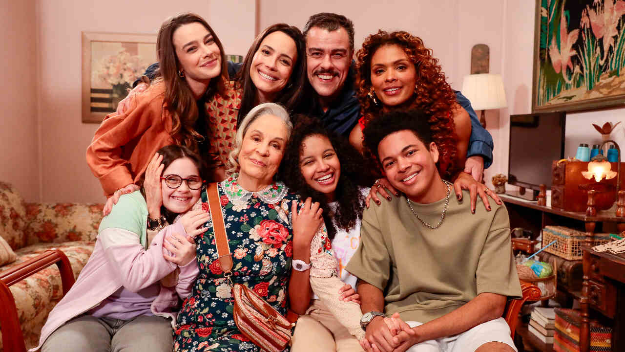 SBT muda programação e antecipa estreia da série E Agora, Quem Vai Ficar com a Mamãe?