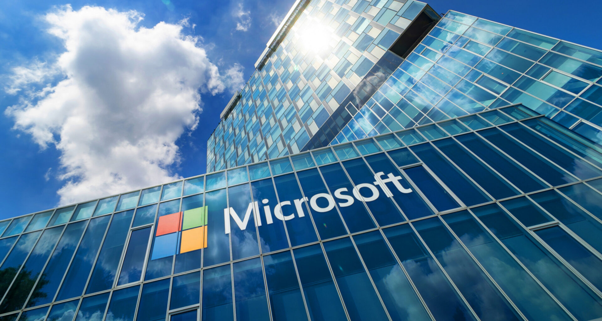 Microsoft é processada por forçar 'aposentadoria' do Windows 10