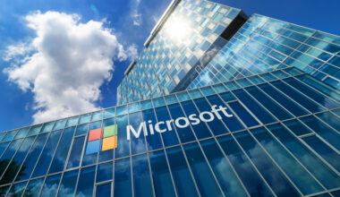 Microsoft é processada por forçar 'aposentadoria' do Windows 10