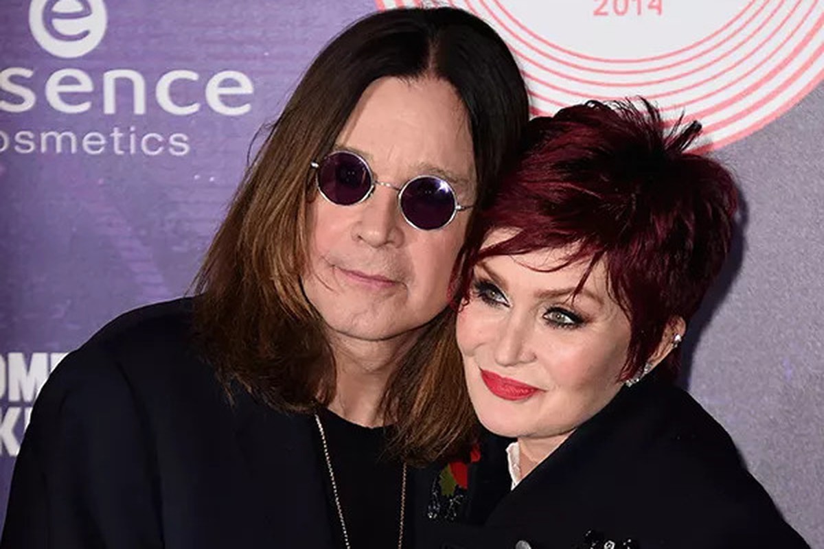 Cinebiografia de Ozzy e Sharon Osbourne é mantida mesmo depois da morte de lenda do rock | Filmes