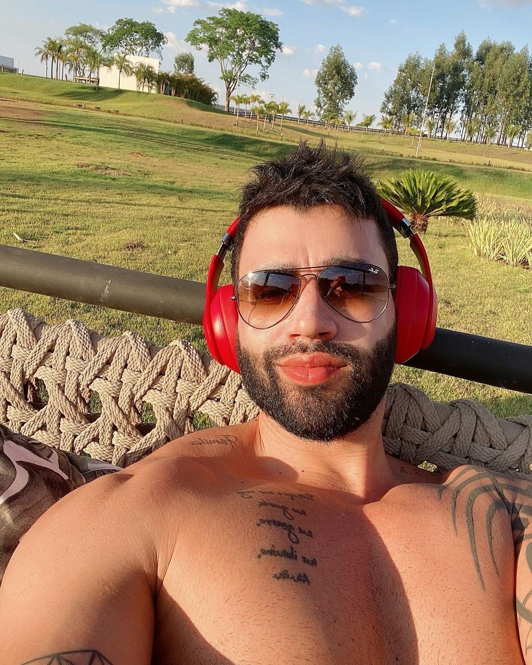Casa de Gusttavo Lima conta com uma ampla área de lazer — Foto: Reprodução Instagram