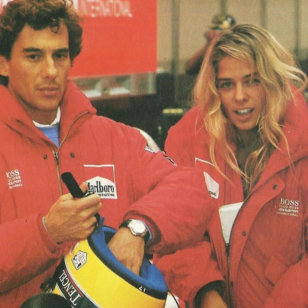 Ayrton Senna e Adriane Galisteu iniciaram o romance em 1993 e ficaram juntos até a morte do piloto no ano seguinte — Foto: Reprodução / Instagram