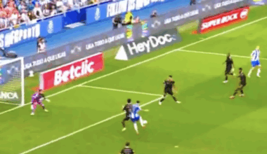 FC Porto-Casa Pia: trabalho de Froholdt e estreia de Borja Sainz a marcar. Veja - O Jogo