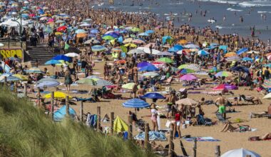 'Nuestros hermanos' estão a punir este gesto já comum nas praias portuguesas com multas até 2.000€