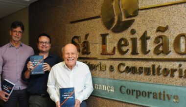 Sá Leitão celebra 35 anos com novo livro