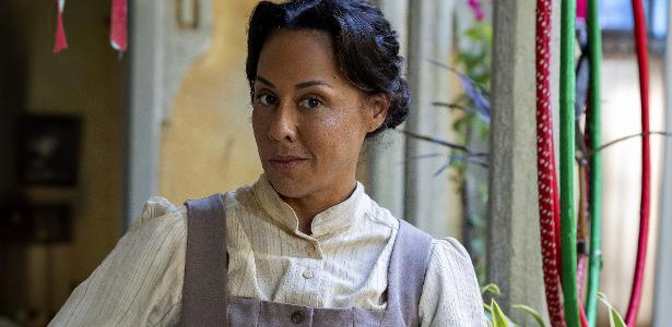 Zenaide (Evelyn Castro) em