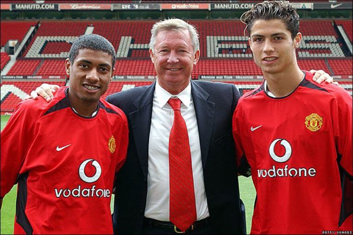 Foi apresentado no Manchester United com Ronaldo e começa a carreira de treinador