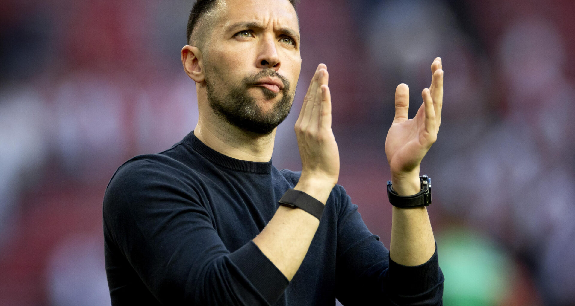 Farioli e o campeonato perdido com o Ajax: "Devia ter andado com cornos, trevos e joaninhas"
