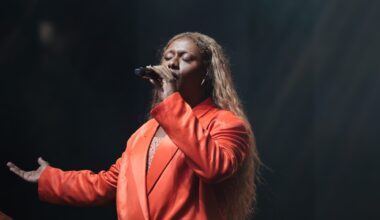 Liniker é destaque entre os brasileiros indicados ao Grammy Latino 2025; confira a lista completa