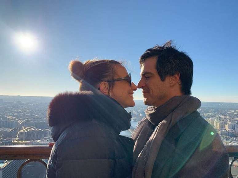Mateus Solano e Paula Braun anunciaram o divórcio após 17 anos juntos.