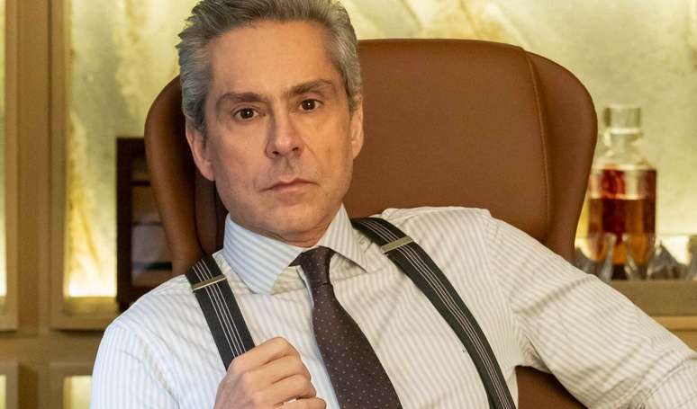 Marco Aurélio (Alexandre Nero) recebe grave alerta na novela 'Vale Tudo' no capítulo de quinta-feira 11 de setembro de 2025.