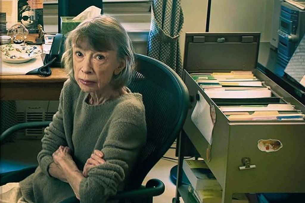 Livro póstumo de Joan Didion reúne diálogos com psiquiatra - 04/09/2025 - Ilustrada