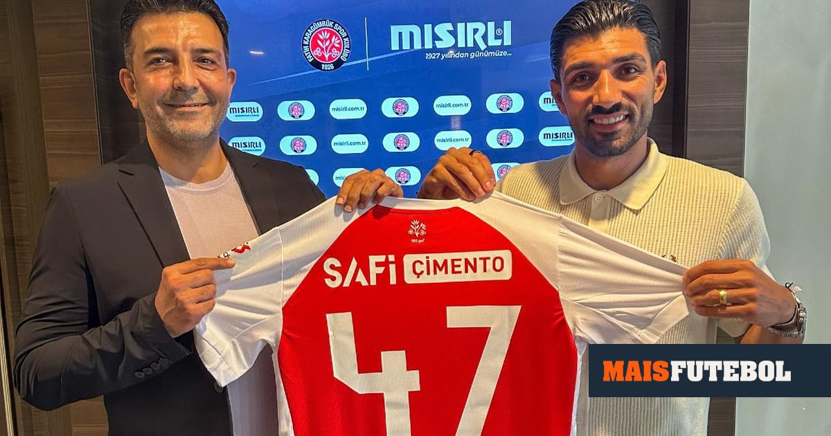 OFICIAL: Ricardo Esgaio deixa o Sporting