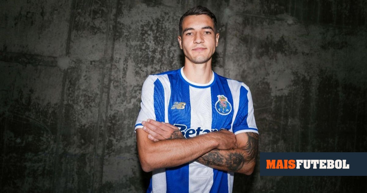 OFICIAL: FC Porto anuncia Jakub Kiwior