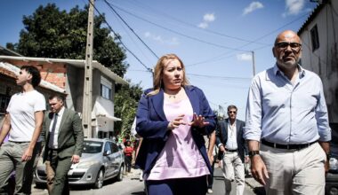 Pinto Luz foi à Cova da Moura elogiar o plano de Suzana Garcia para “erradicar todas as barracas”, mas não passou da entrada