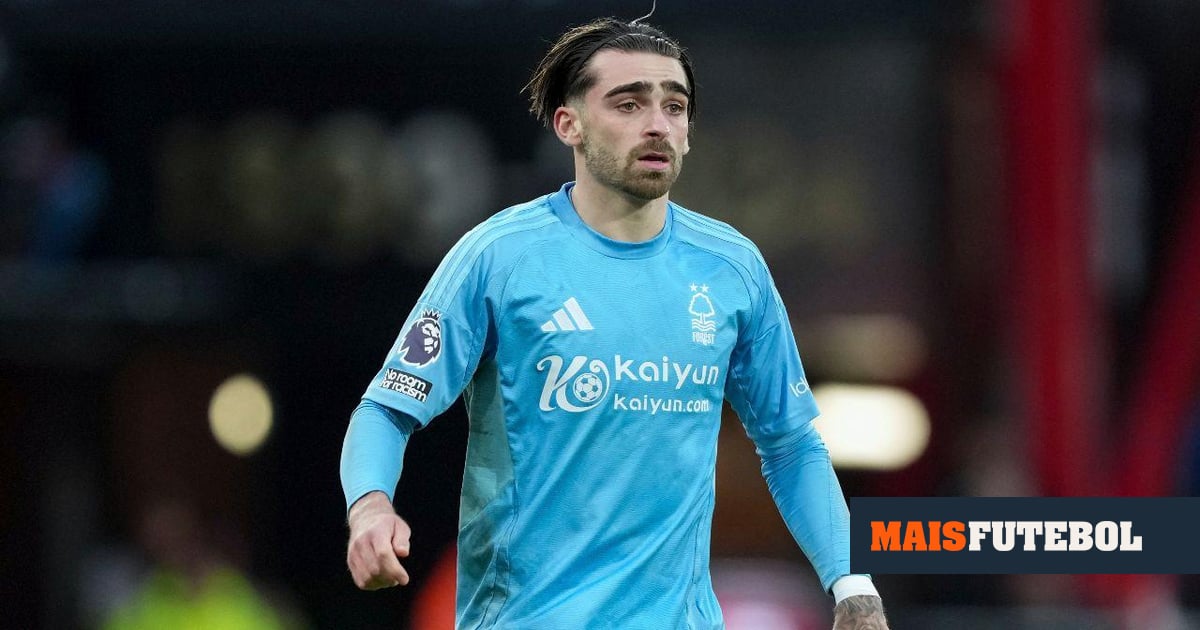 Jota Silva já treinou no Forest depois da contratação falhada do Sporting