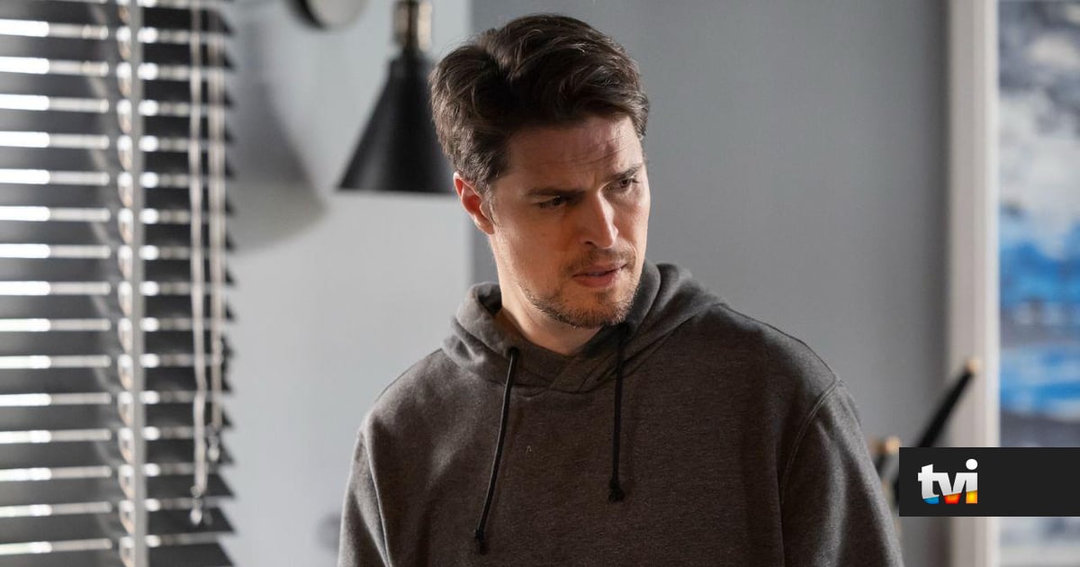 Vem aí em «A Protegida»: Virgílio fica em pânico com resultado das análises - Novelas
