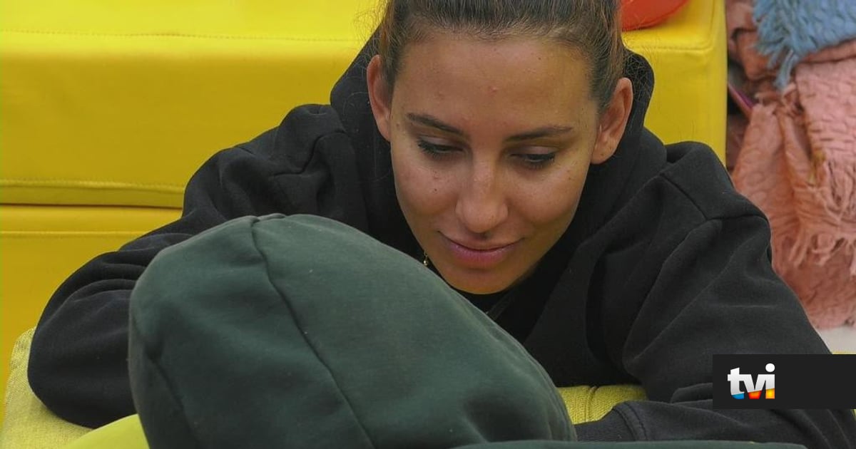 Catarina Miranda sussurra algo a Afonso Leitão e o momento não passou despercebido - Big Brother