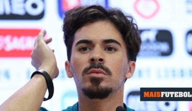 «Ser futebolista é a melhor profissão, mas há demasiados jogos»