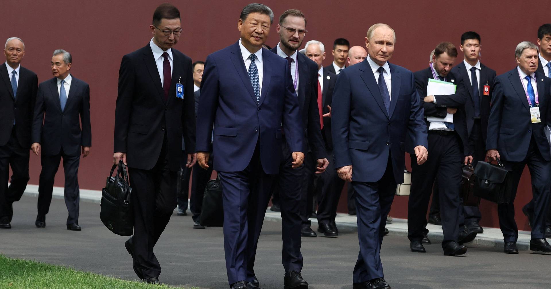 Putin diz a Xi Jinping que transplantes de órgãos podem permitir imortalidade