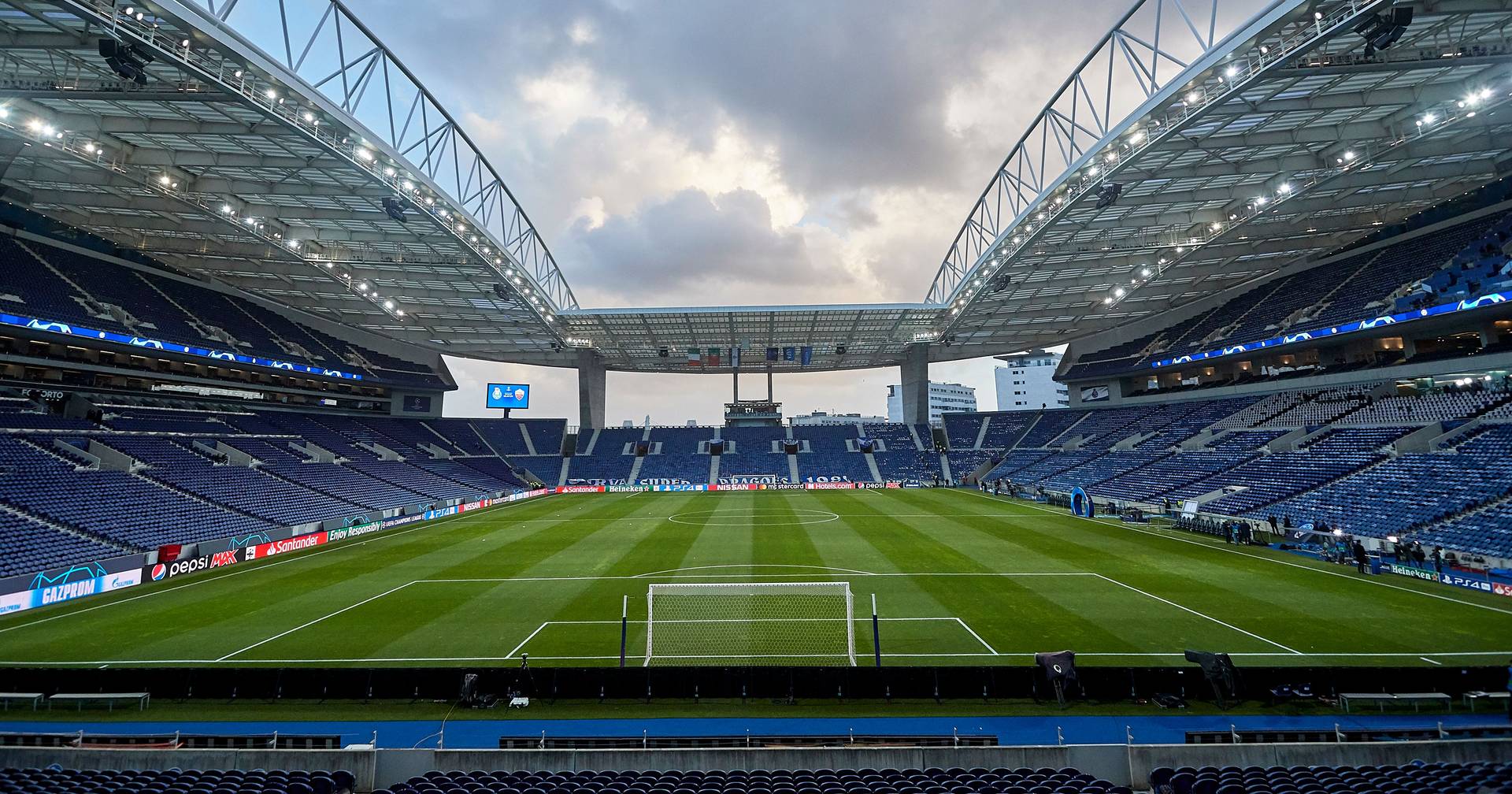 Já há data e hora para o FC Porto-Benfica e o dérbi de Lisboa