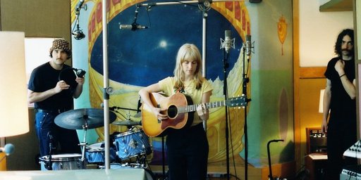 Paramore chegou ao fim? “Parachute” e o peso da vida de Hayley Williams