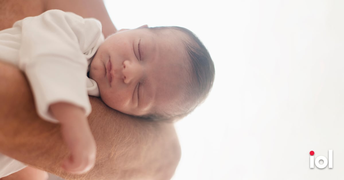 Disseram-lhe que o bebé tinha morrido quando foi mãe. Filho aparece após 42 anos - Notícias de hoje