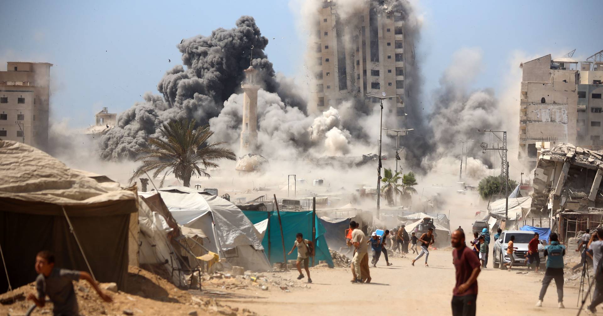 “O futuro é assustador”: começam a cair edifícios altos na Cidade de Gaza, onde vive um milhão de pessoas