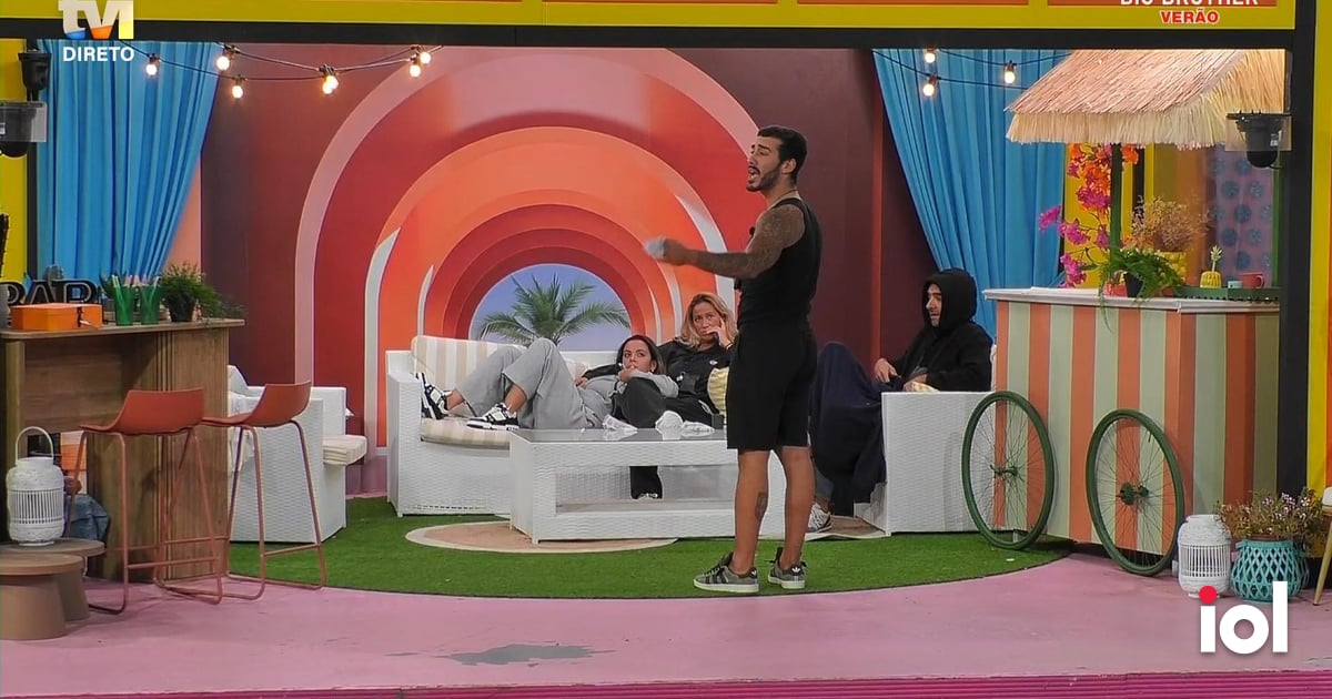 «Estou a ter uma conversa, tu esperas!»: Afonso dá um grito a Miranda que o tenta 'arrancar' do grupo - Notícias de hoje