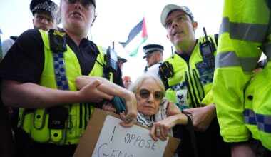 Polícia londrina deteve 890 pessoas na manifestação de apoio ao grupo Palestine Action