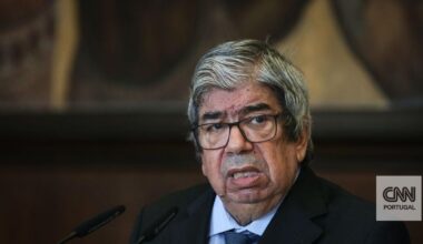 Ferro Rodrigues manifesta "indignação pelas mentiras de Carlos Moedas"