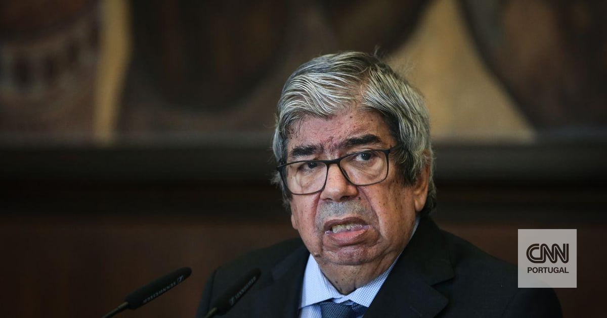 Ferro Rodrigues manifesta "indignação pelas mentiras de Carlos Moedas"