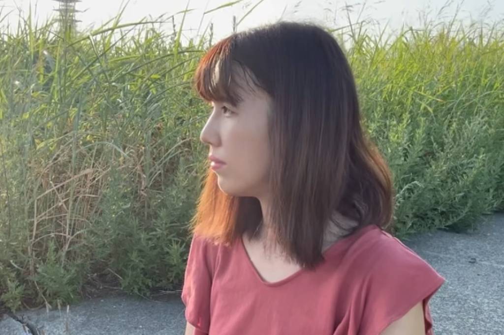 Quem é Gumi, a youtuber japonesa sem amigos que viralizou ao mostrar sua vida solitária - UOL