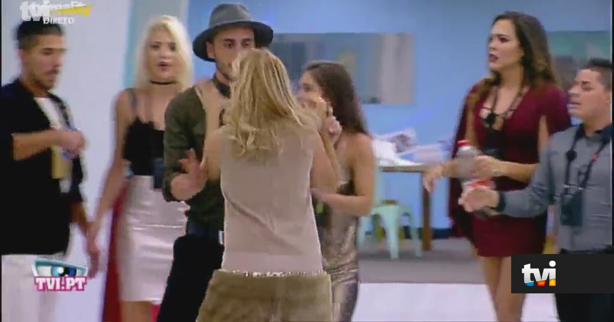 Ainda se lembra? O momento em que Helena Isabel ‘perdeu a cabeça’ e se ‘virou’ a Cláudio Alegre - Big Brother