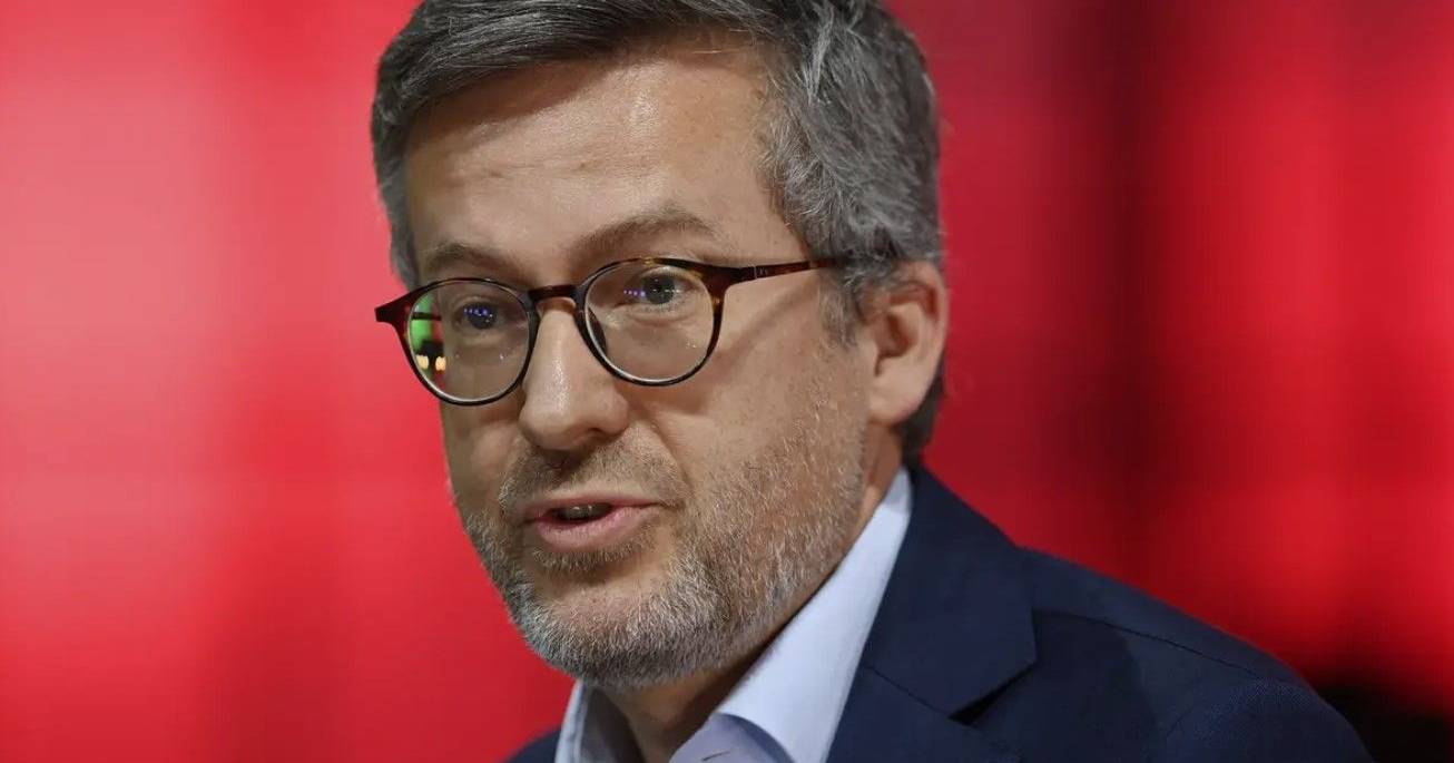 Chumbada moção de censura a Carlos Moedas na Assembleia Municipal de Lisboa