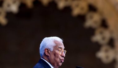 Costa e outros antigos ministros de Guterres acusam Moedas de falsidade sobre Jorge Coelho