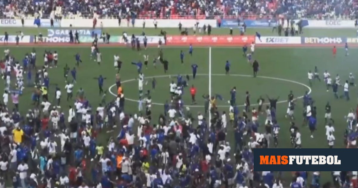 VÍDEO: Cabo Verde bate Camarões e adeptos festejam com invasão de campo