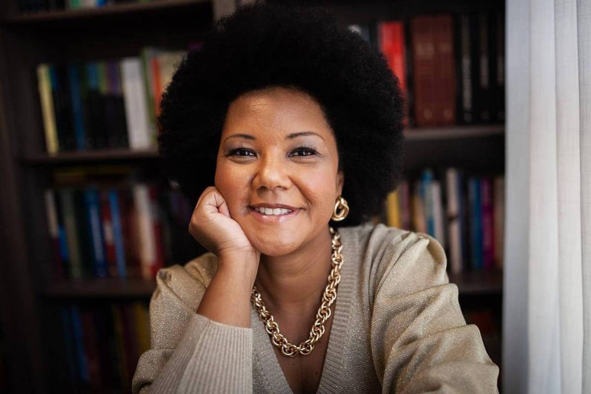 Flávia Martins lança livros sobre luto e justiça racial - 10/09/2025 - Mônica Bergamo