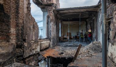 Ucrânia está a ser atacada com "muitos mísseis" e drones