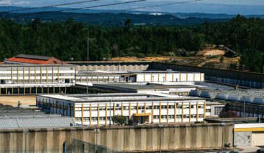 Fugitivo da cadeia de Vale de Judeus revela: “Só não saiu toda a gente da cadeia porque não quis”