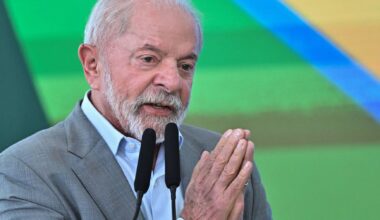 Congresso brasileiro vai discutir amnistia a Bolsonaro, Lula da Silva vai "trabalhar contra"