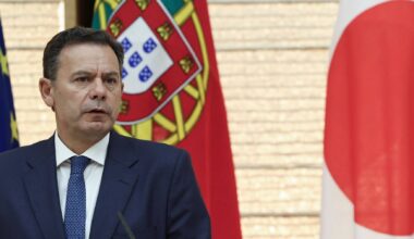 Montenegro promete acelerar TGV mas deixa alerta a quem "corre muito depressa" na política