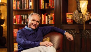 Dan Brown em entrevista ao Expresso “Acredito que vamos entender que a morte não é o fim. E o medo vai desaparecer, como aconteceu comigo”